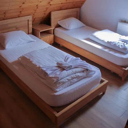 Bujtinat E Lugines Valbona