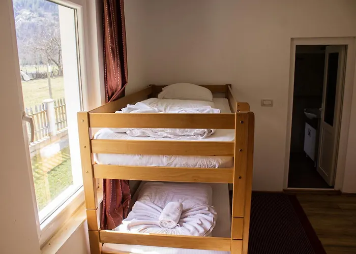 Bujtinat E Lugines Hotel apartamentowy Valbone