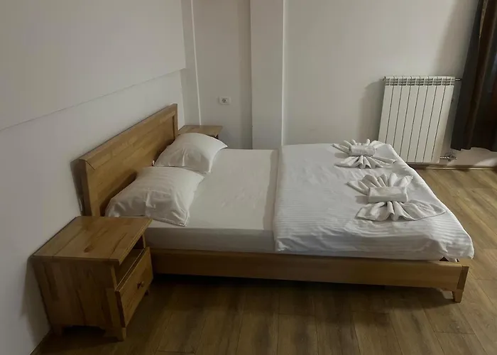 Hotel apartamentowy Bujtinat E Lugines