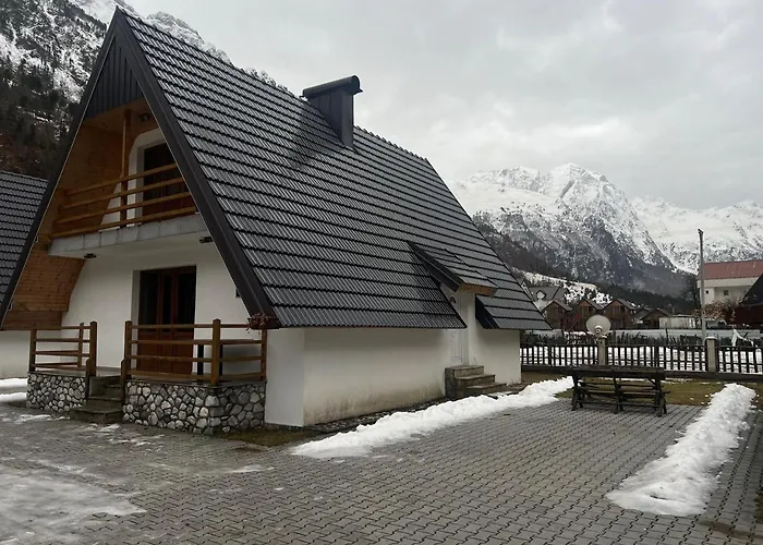 Hotel apartamentowy Bujtinat E Lugines Valbone