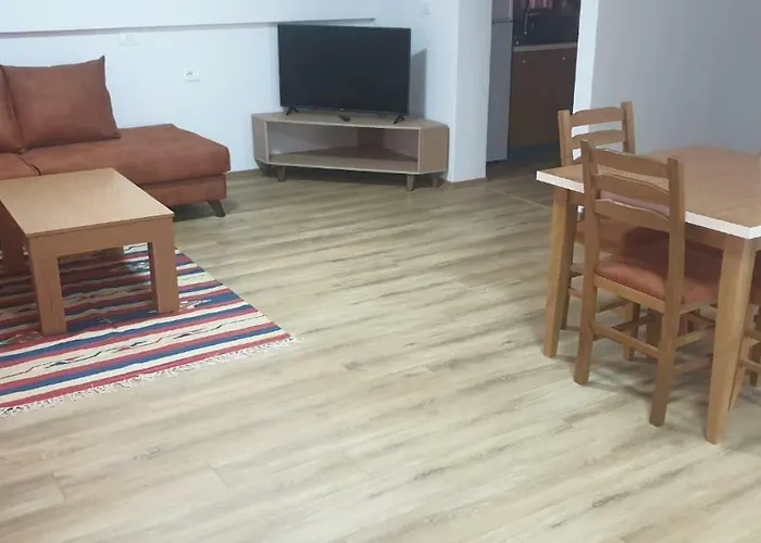 شقة فندقية Bujtinat E Lugines