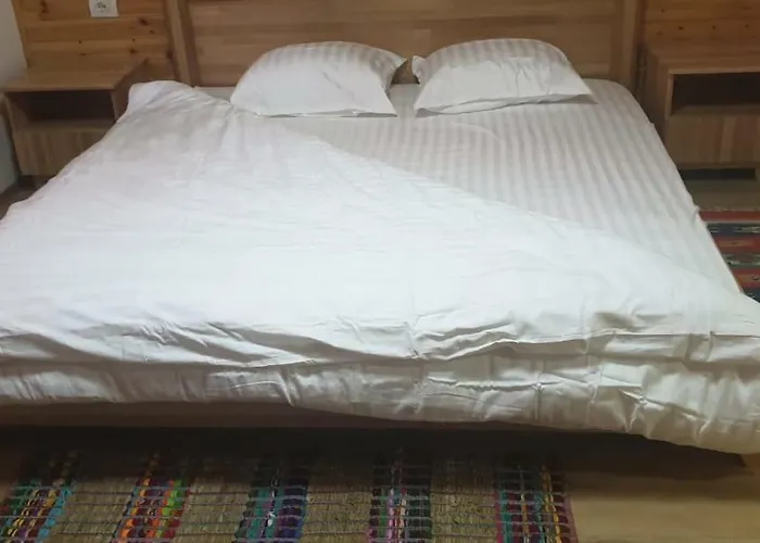 Hotel apartamentowy Bujtinat E Lugines Valbone