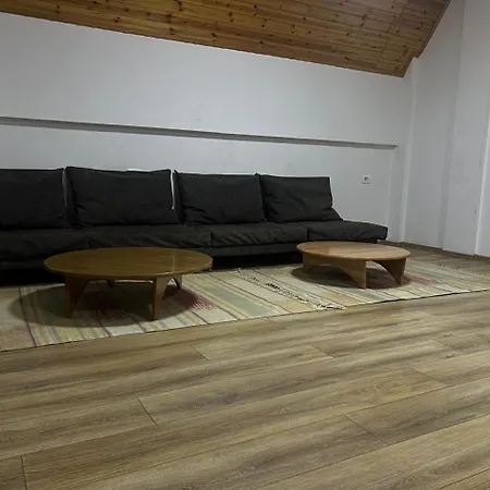 Bujtinat E Lugines Apartahotel Valbone