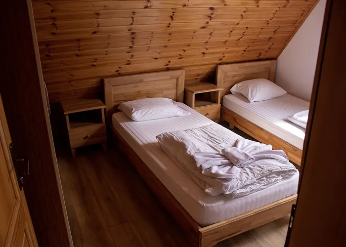 Bujtinat E Lugines Aparthotel